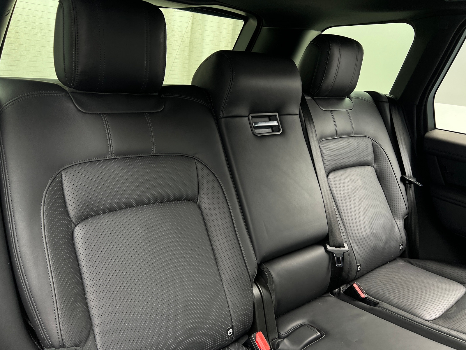 Thumbnail: 2021 Land Rover Range Rover - 5
