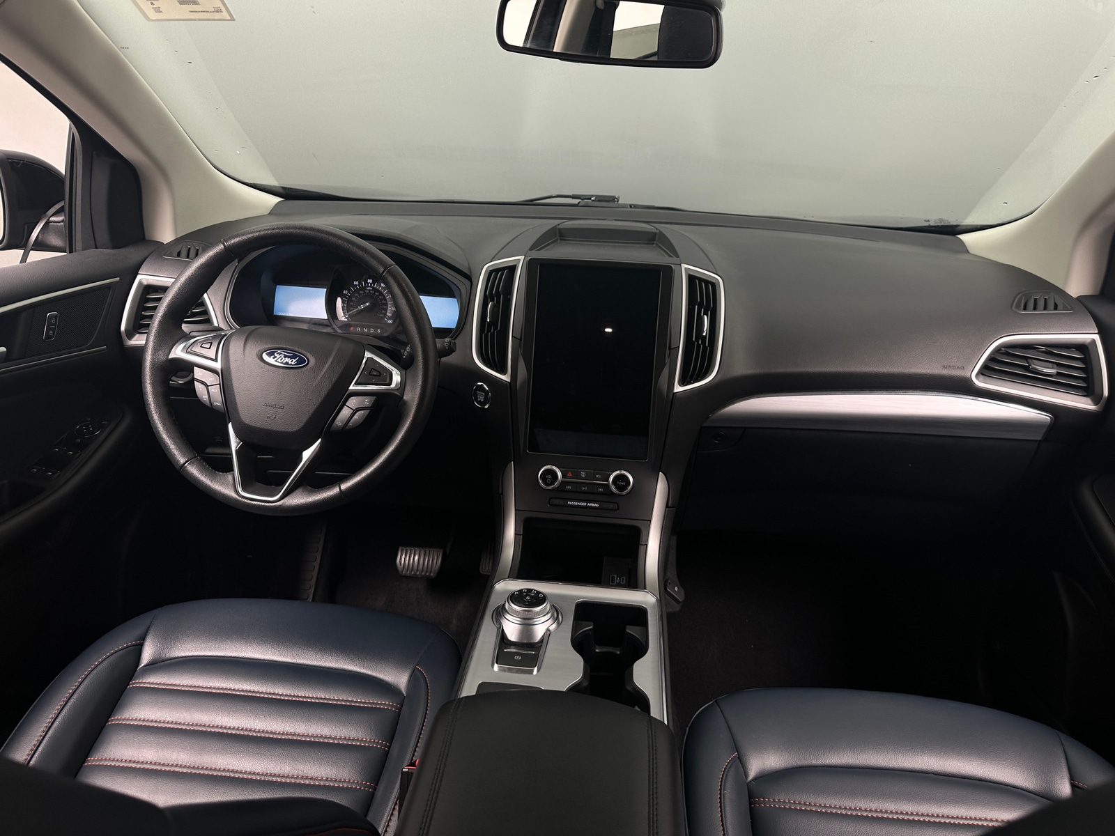 Thumbnail: 2022 Ford Edge - 2