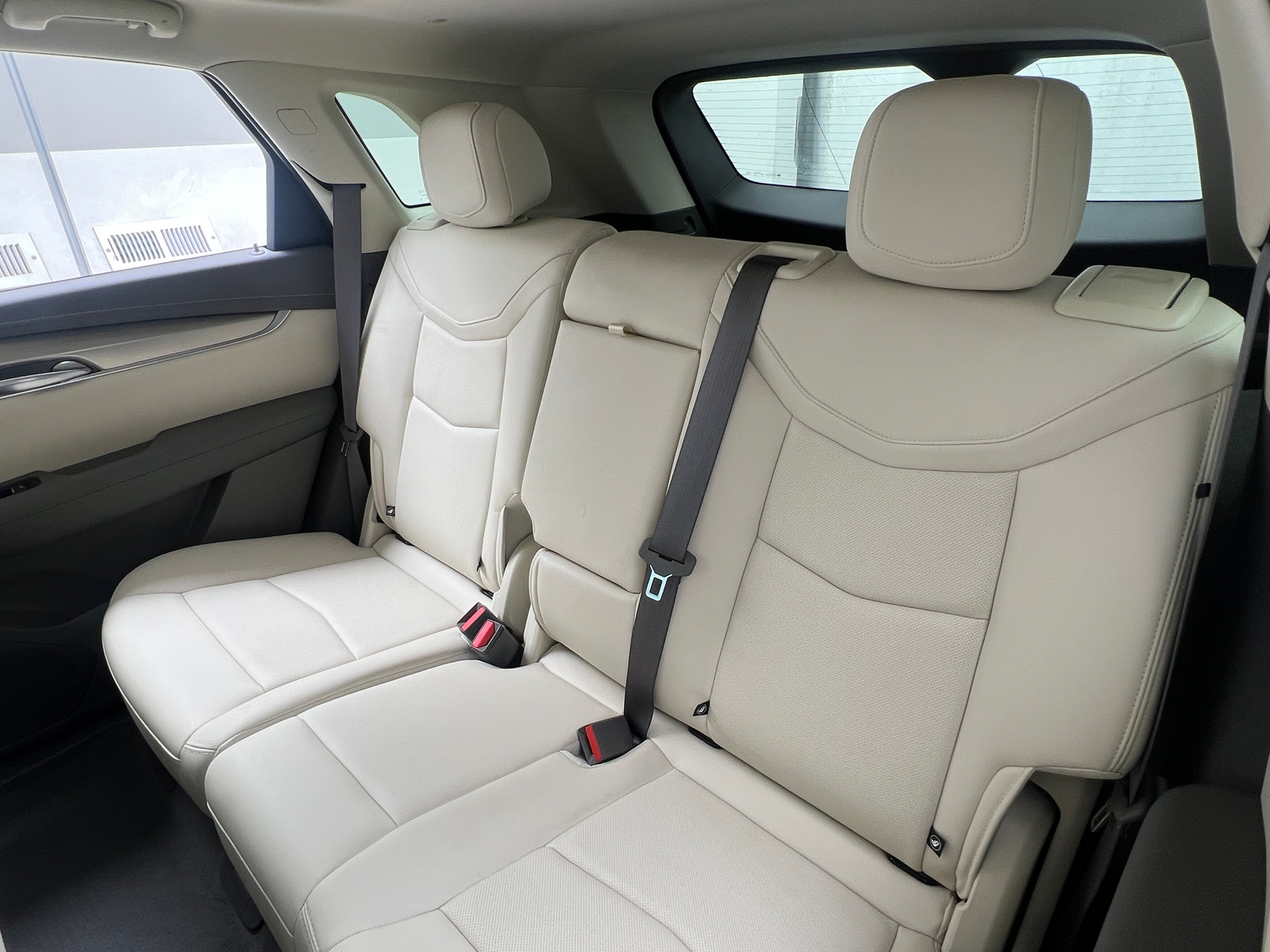 Thumbnail: 2024 Cadillac XT5 - 5