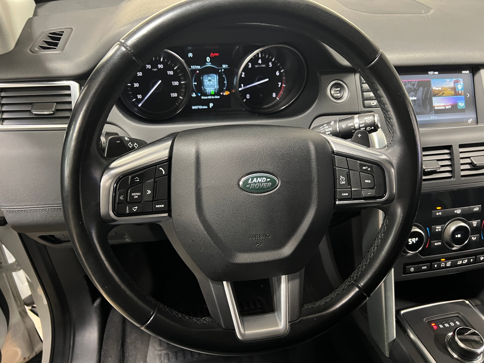 Thumbnail: 2019 Land Rover Discovery Sport - 4