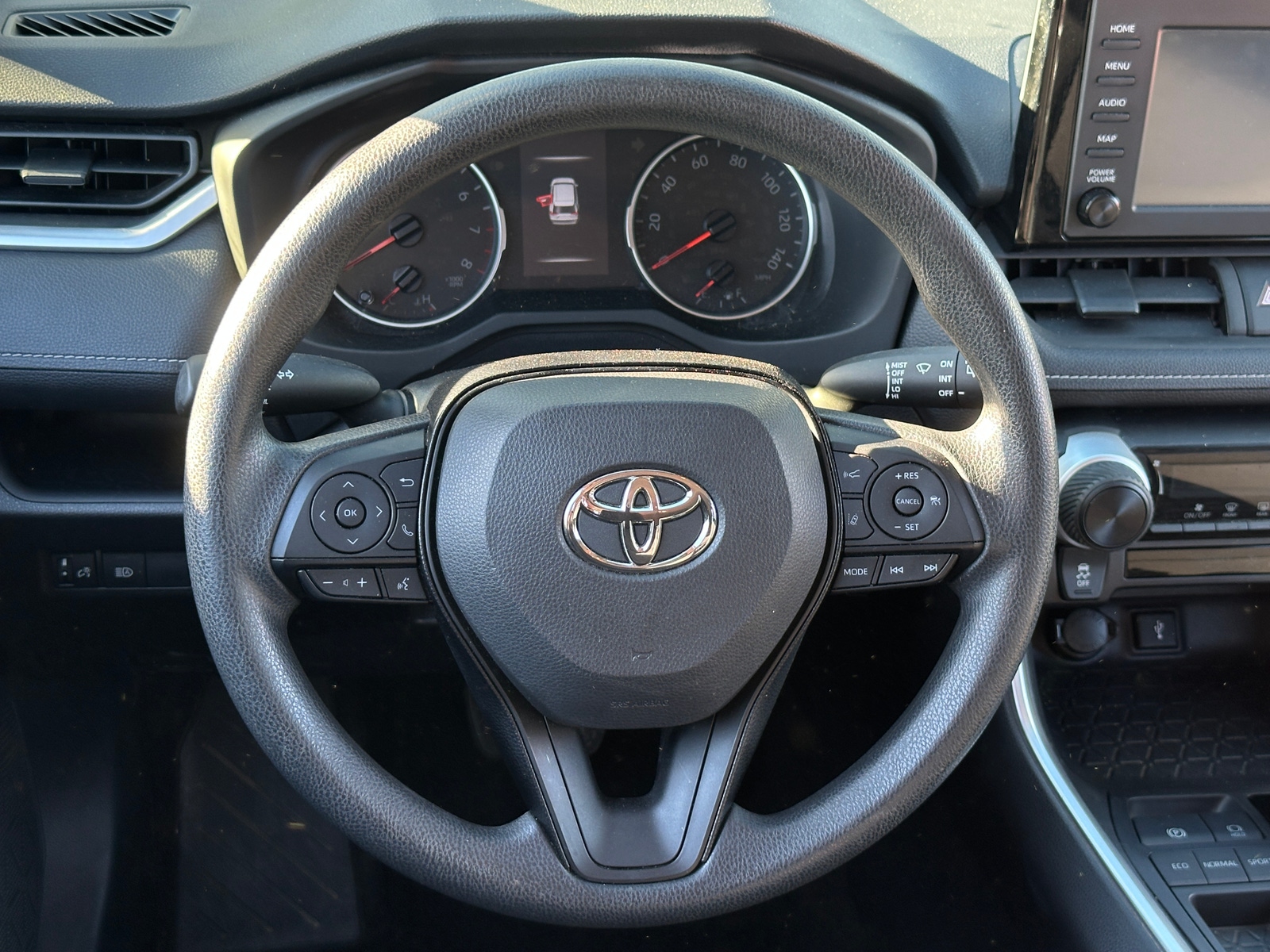 Thumbnail: 2021 Toyota RAV4 - 5
