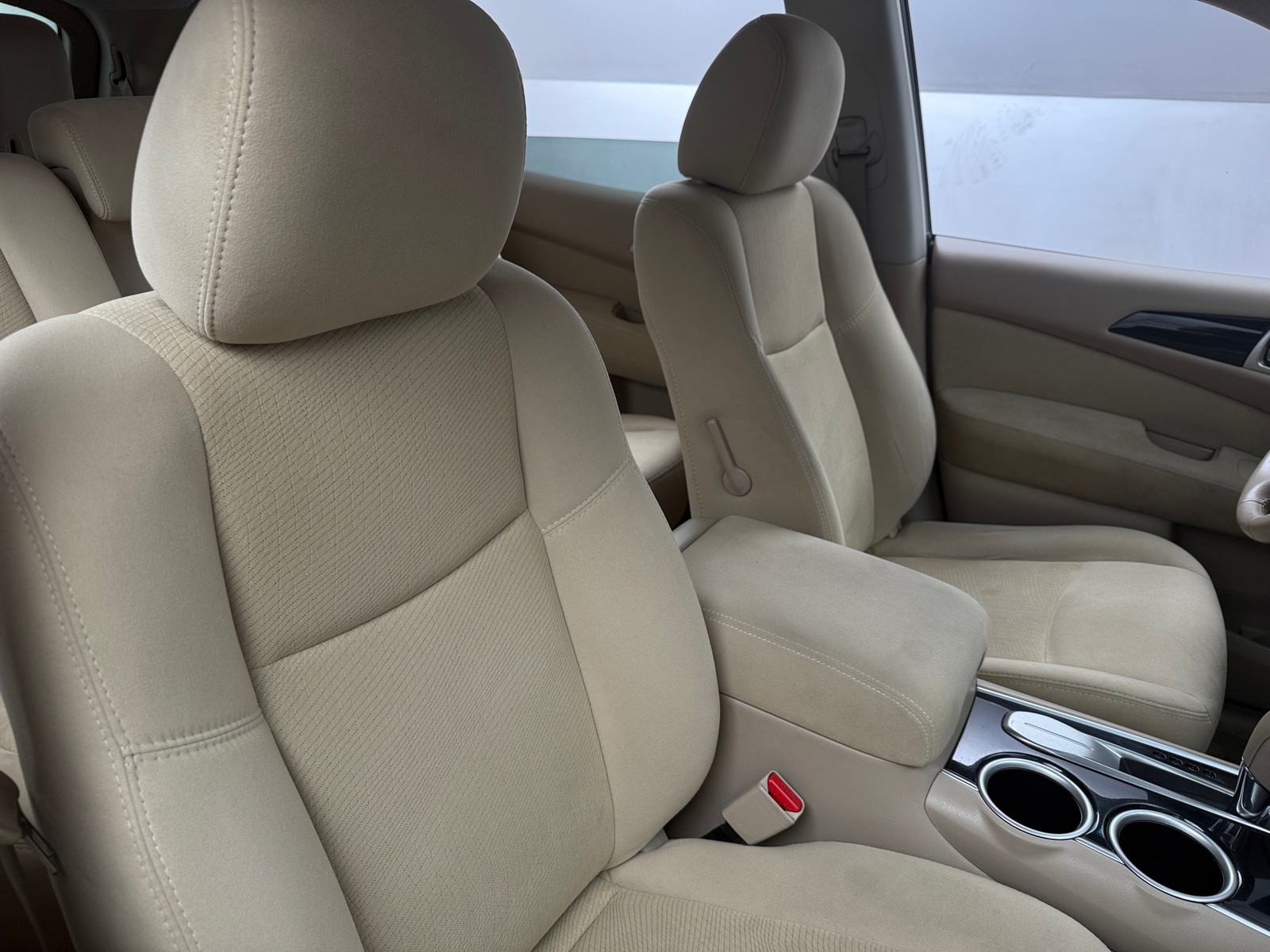 Thumbnail: 2015 Nissan Pathfinder - 2