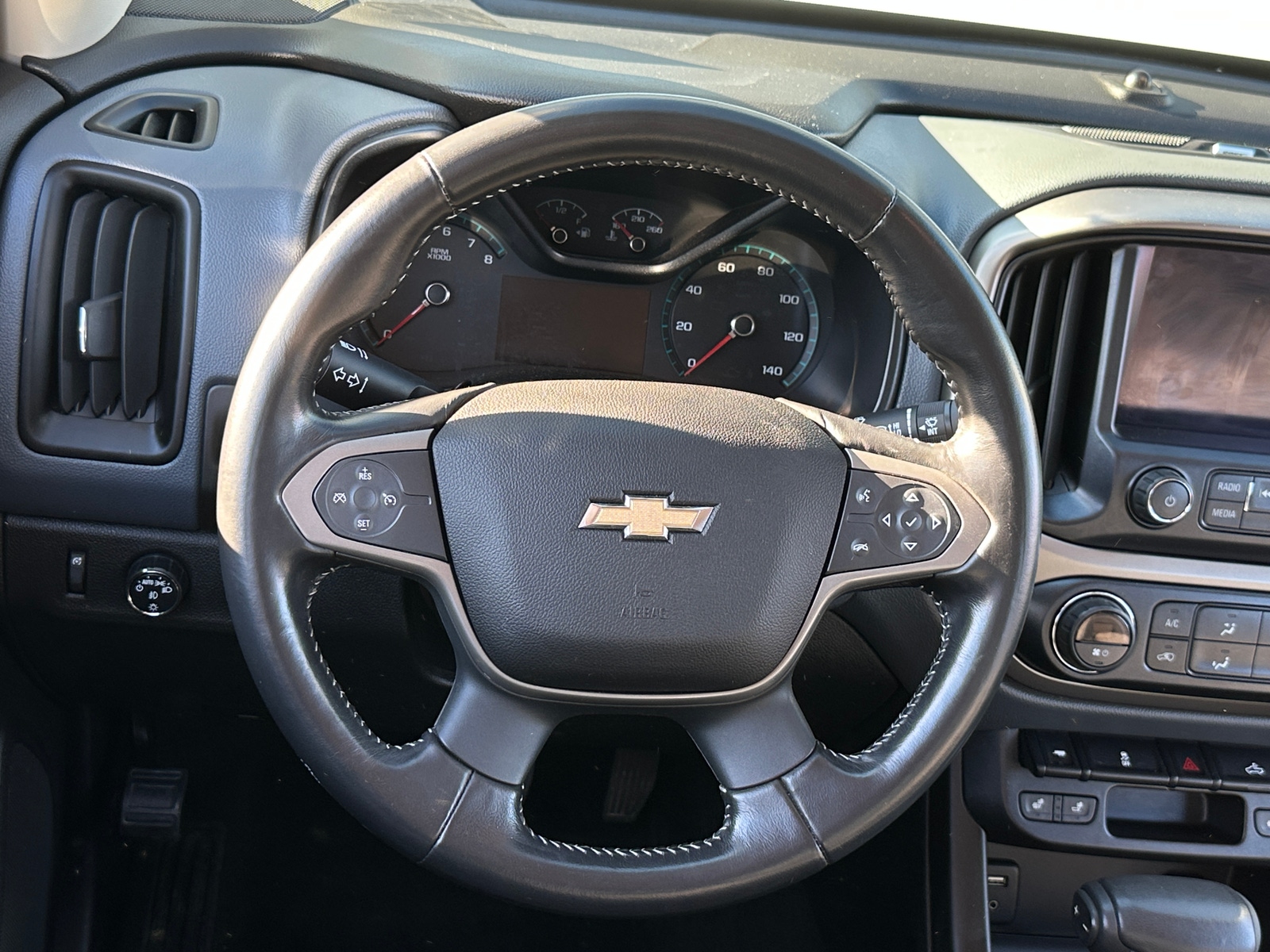 Thumbnail: 2016 Chevrolet Colorado - 5