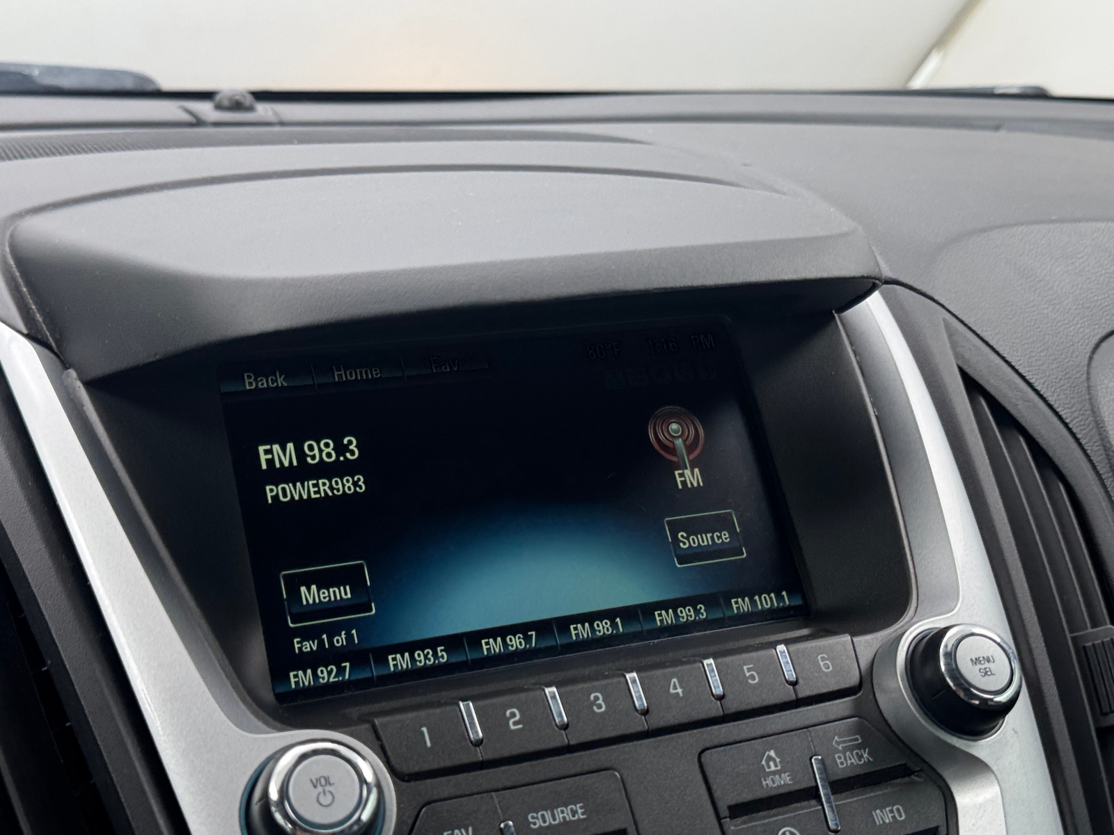 Thumbnail: 2015 Chevrolet Equinox - 4