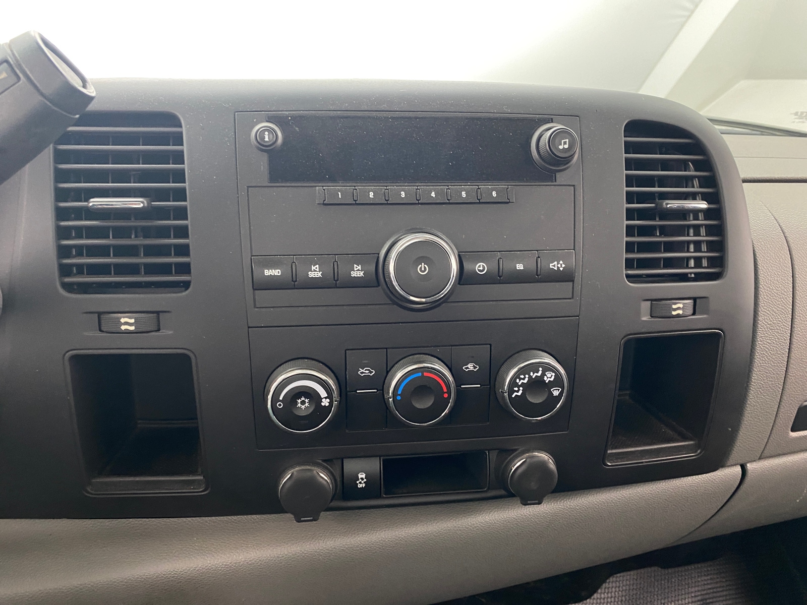 Thumbnail: 2013 GMC Sierra 1500 - 3