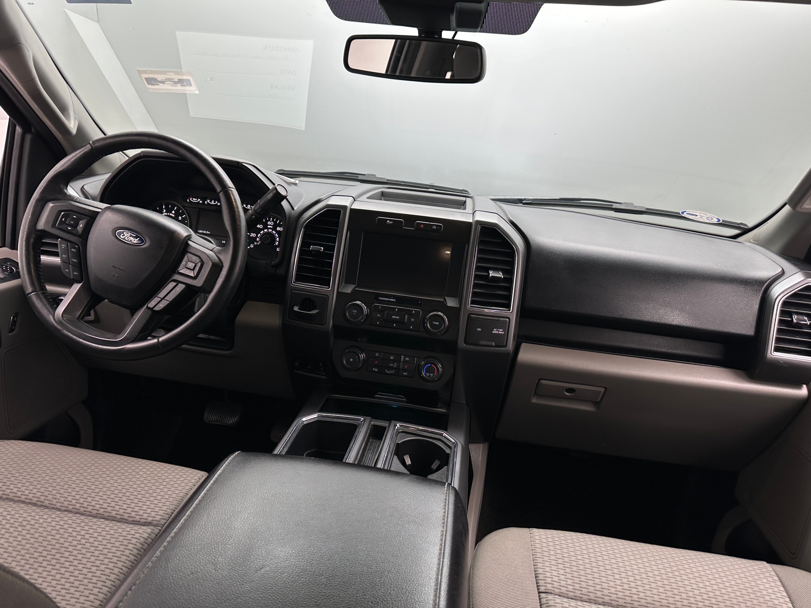 Thumbnail: 2020 Ford Econoline - 3