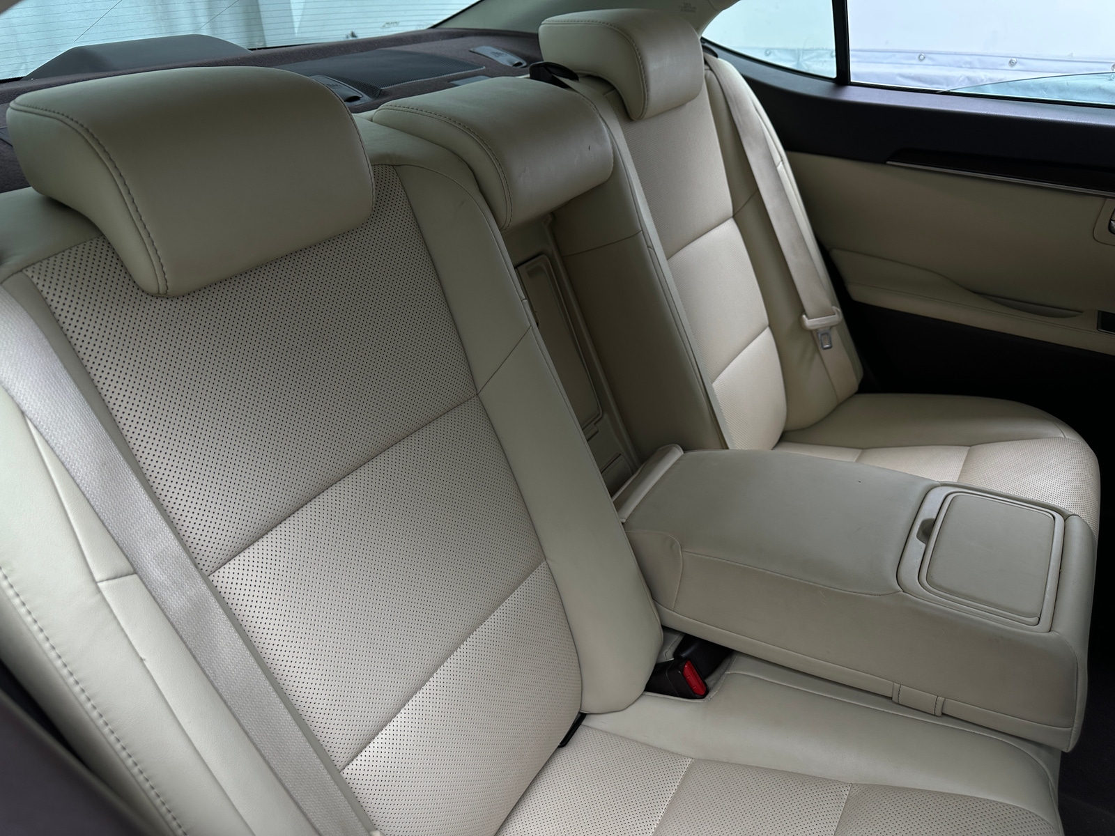 Thumbnail: 2018 Lexus ES - 5