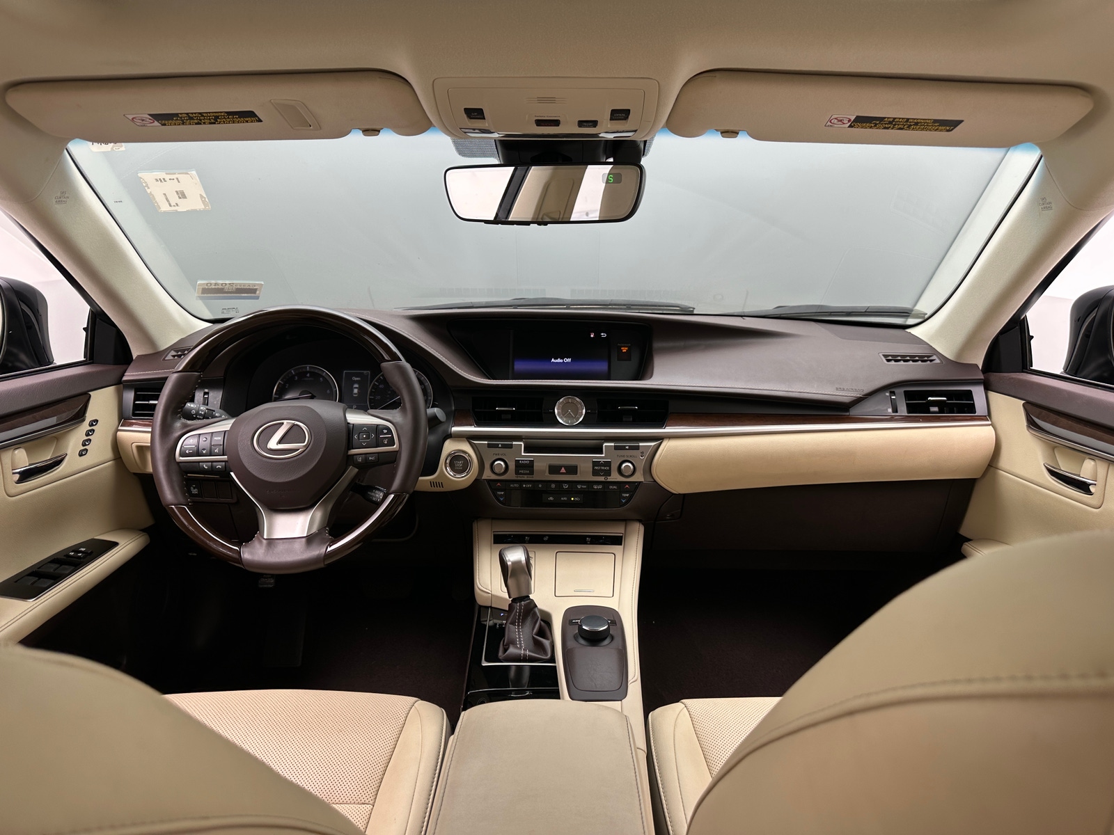 Thumbnail: 2018 Lexus ES - 2