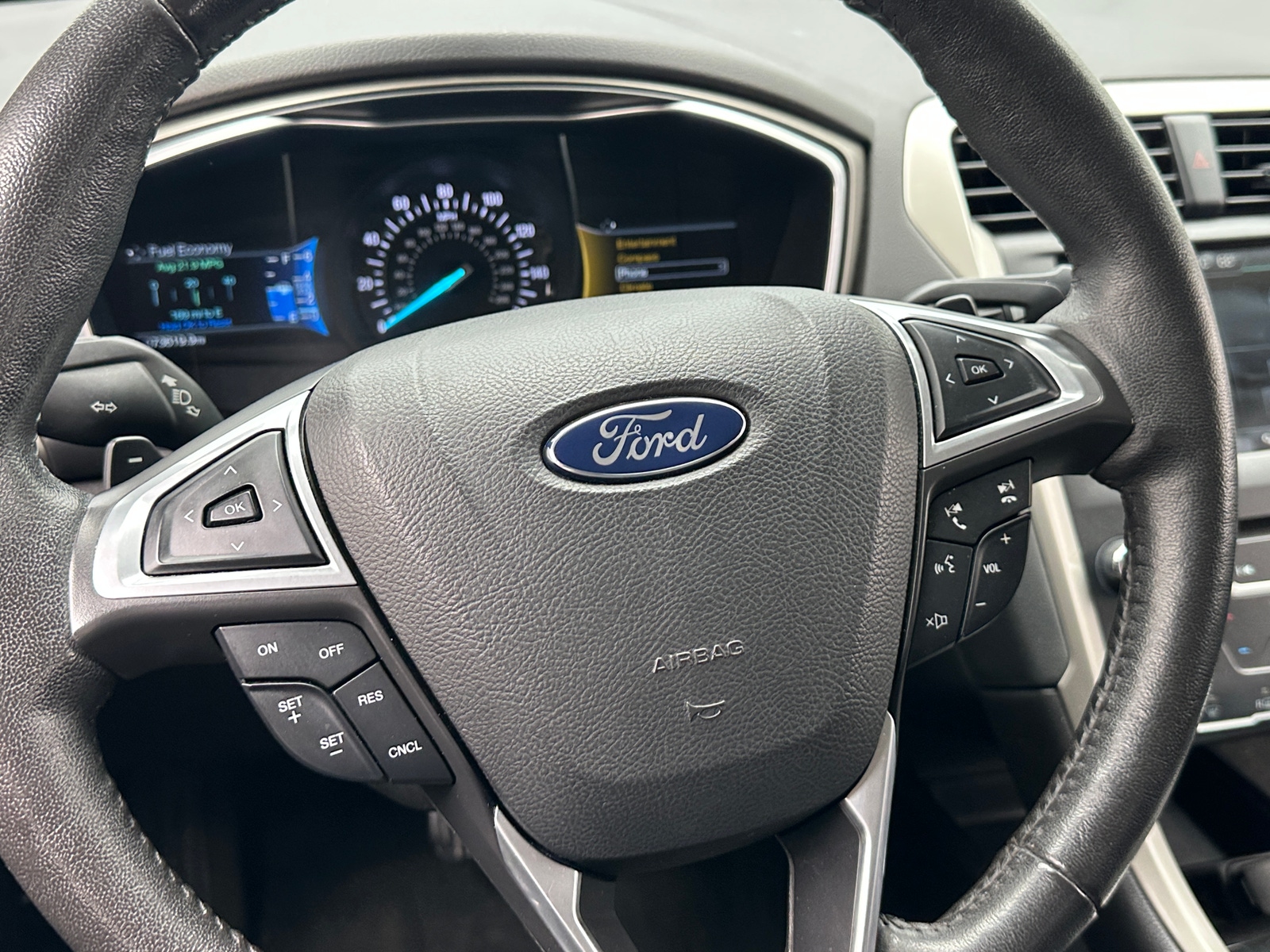 Thumbnail: 2015 Ford Fusion - 4