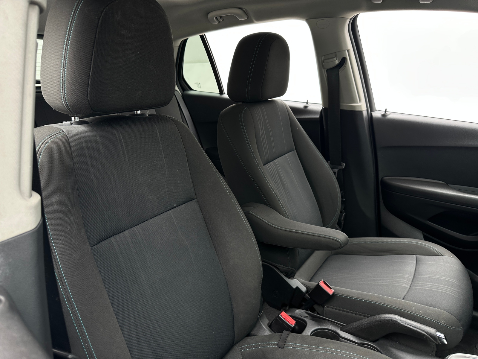 Thumbnail: 2015 Chevrolet Trax - 2