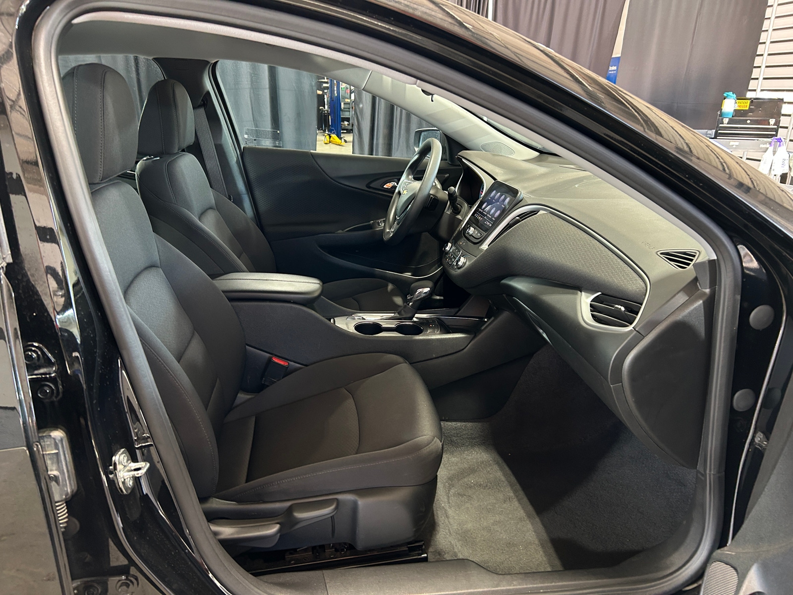 Thumbnail: 2023 Chevrolet Malibu - 2