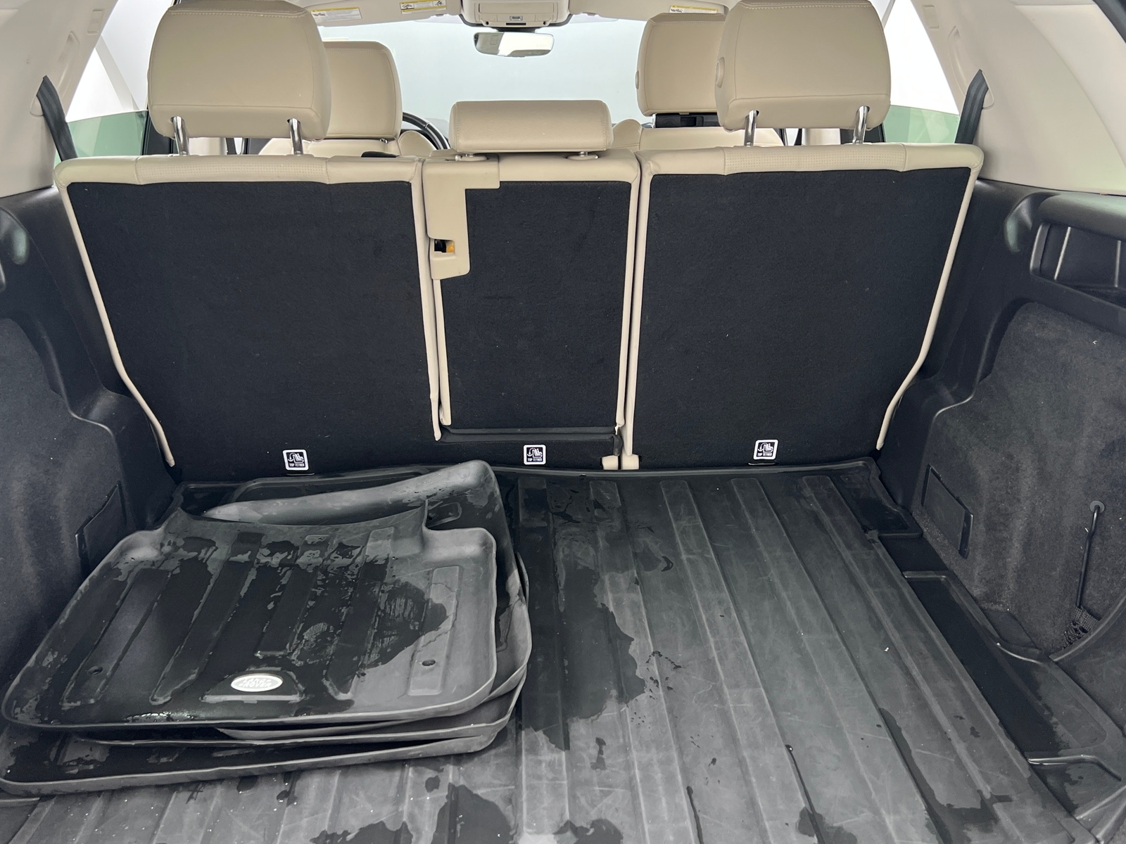 Thumbnail: 2021 Land Rover Discovery Sport - 6