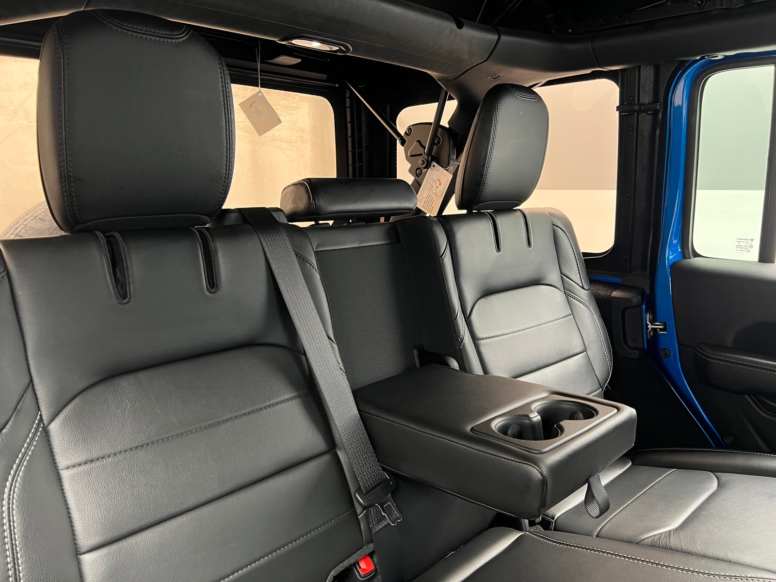 Thumbnail: 2022 Jeep Wrangler - 5
