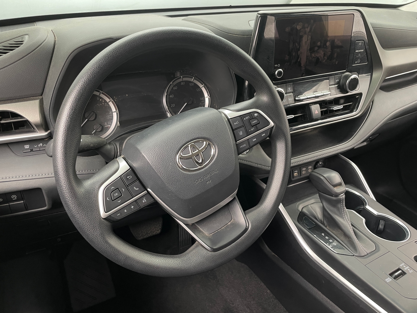 Thumbnail: 2023 Toyota Highlander - 5