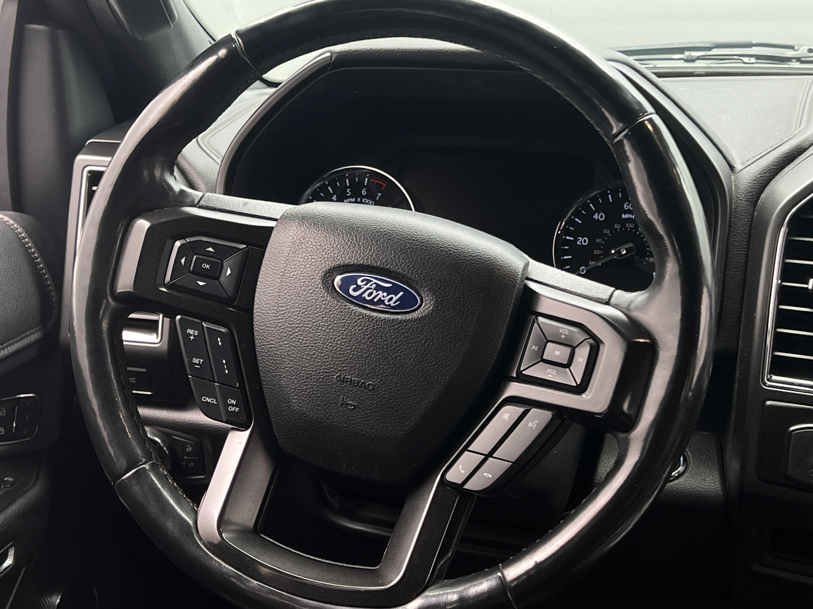 Thumbnail: 2018 Ford Expedition - 4