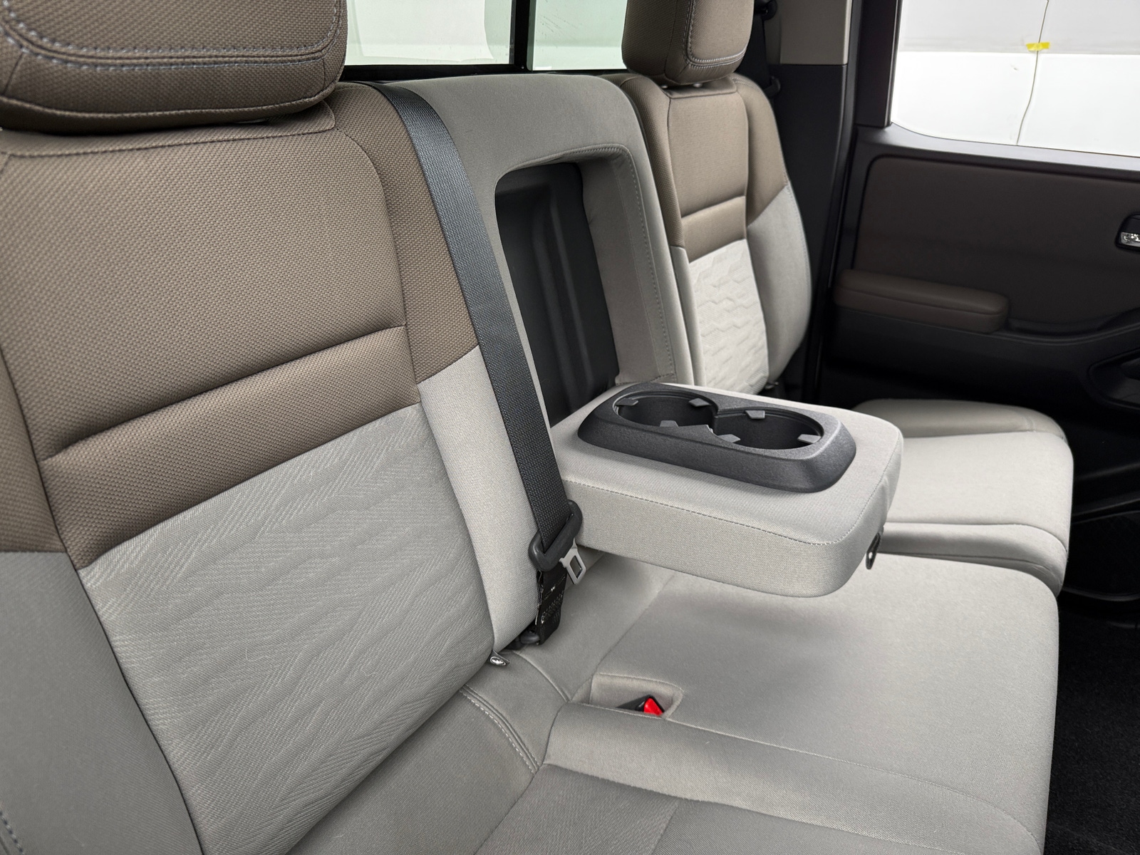 Thumbnail: 2022 Nissan Frontier - 6