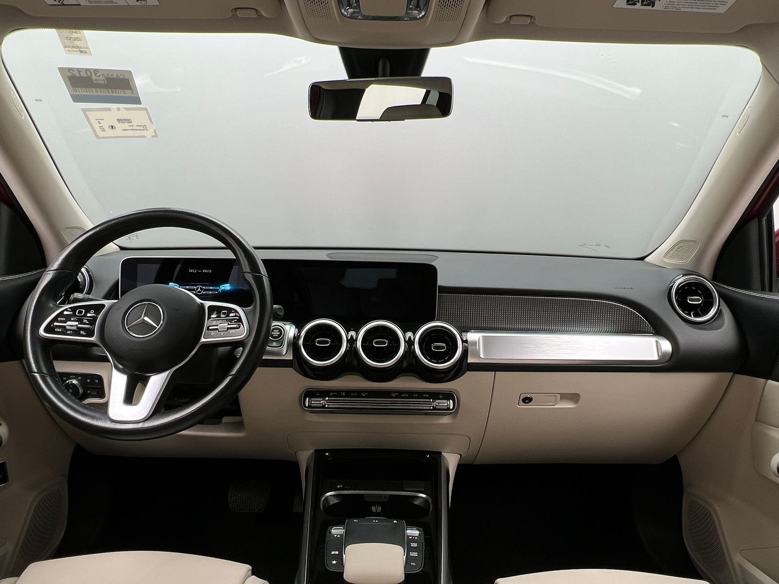 Thumbnail: 2021 Mercedes-Benz GLB - 2