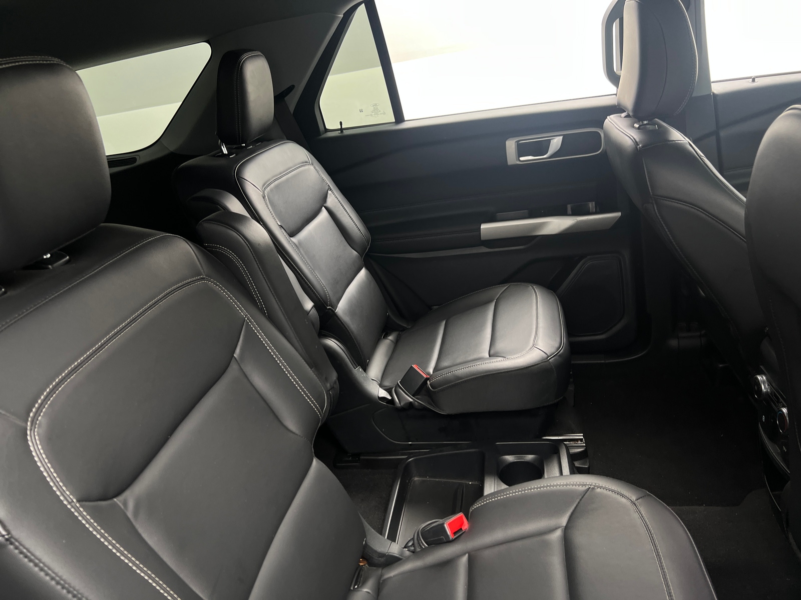 Thumbnail: 2021 Ford Explorer - 5