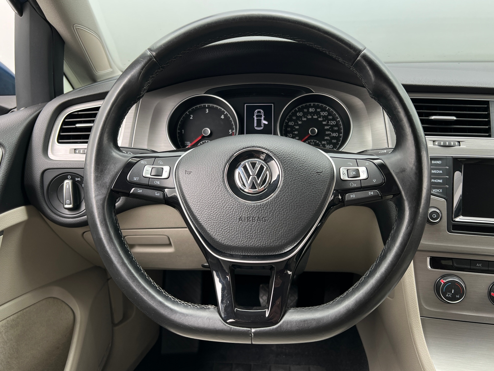 Thumbnail: 2015 Volkswagen Golf - 4