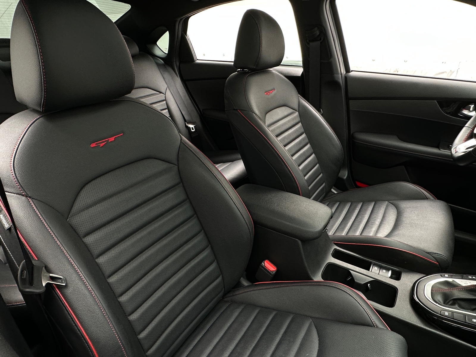 Thumbnail: 2022 Kia Forte - 2