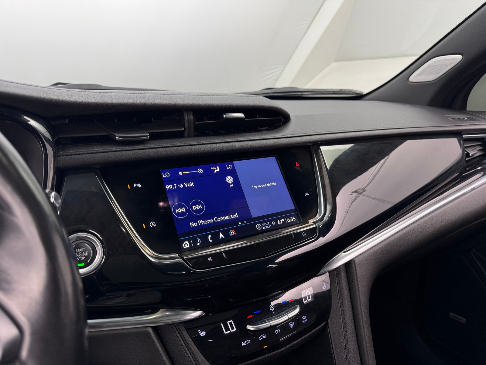 Thumbnail: 2022 Cadillac XT6 - 3