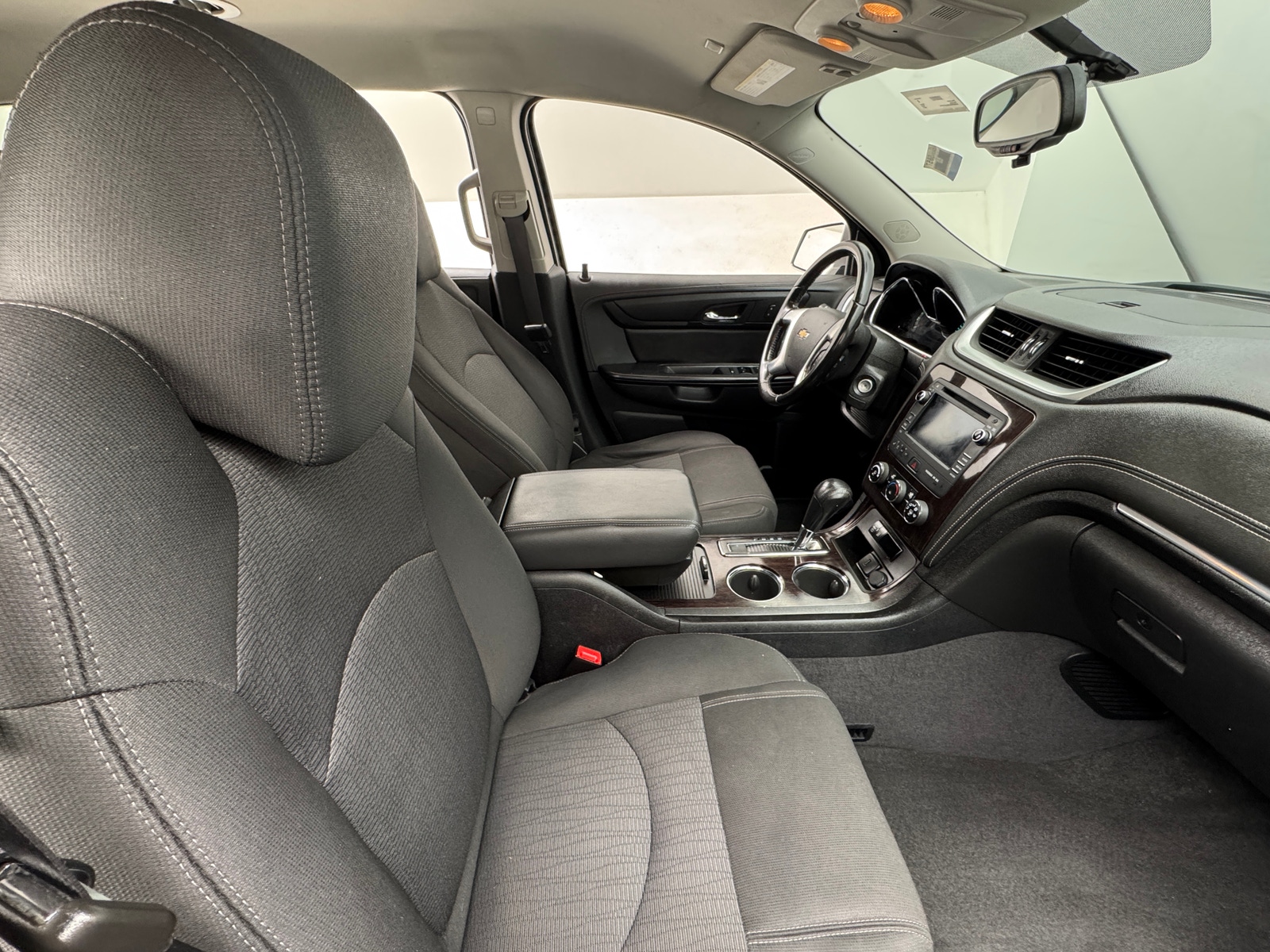Thumbnail: 2017 Chevrolet Traverse - 2