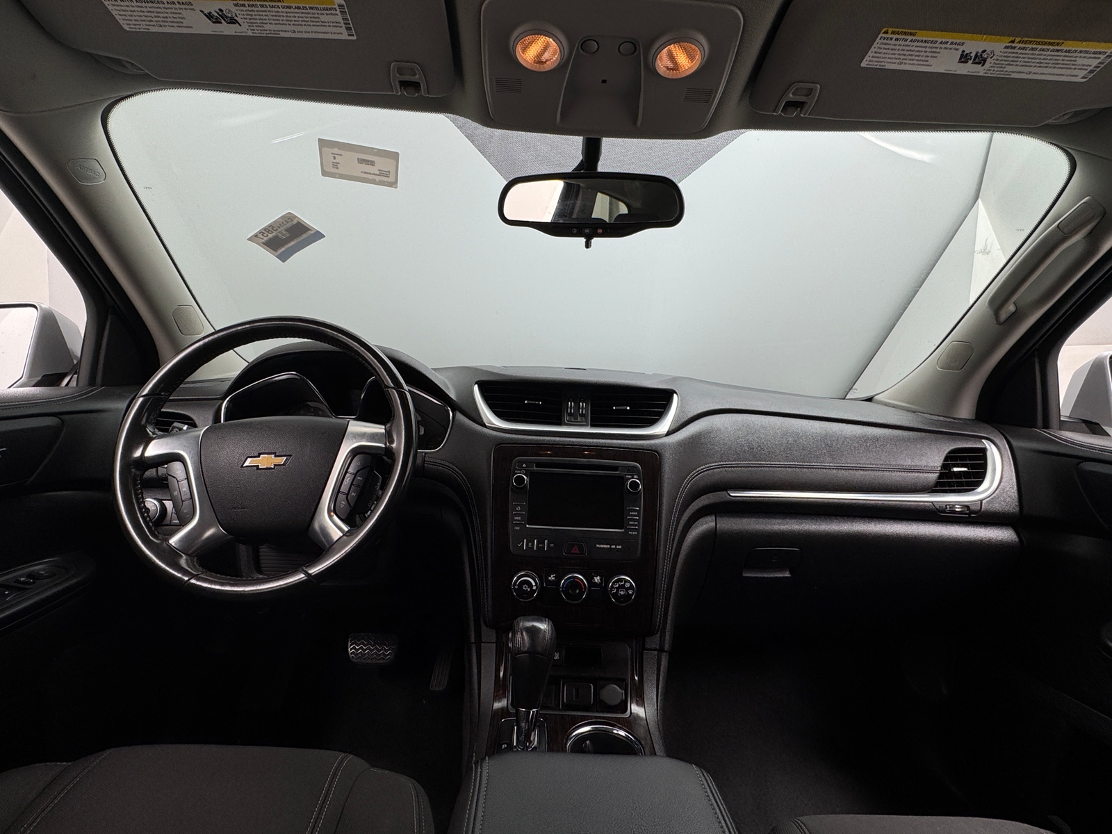 Thumbnail: 2017 Chevrolet Traverse - 3