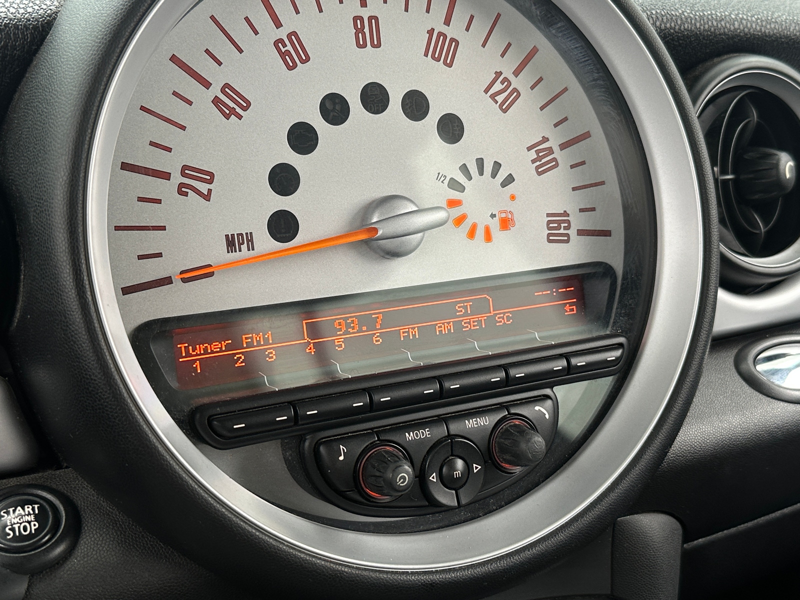 Thumbnail: 2013 MINI Cooper Hardtop - 3
