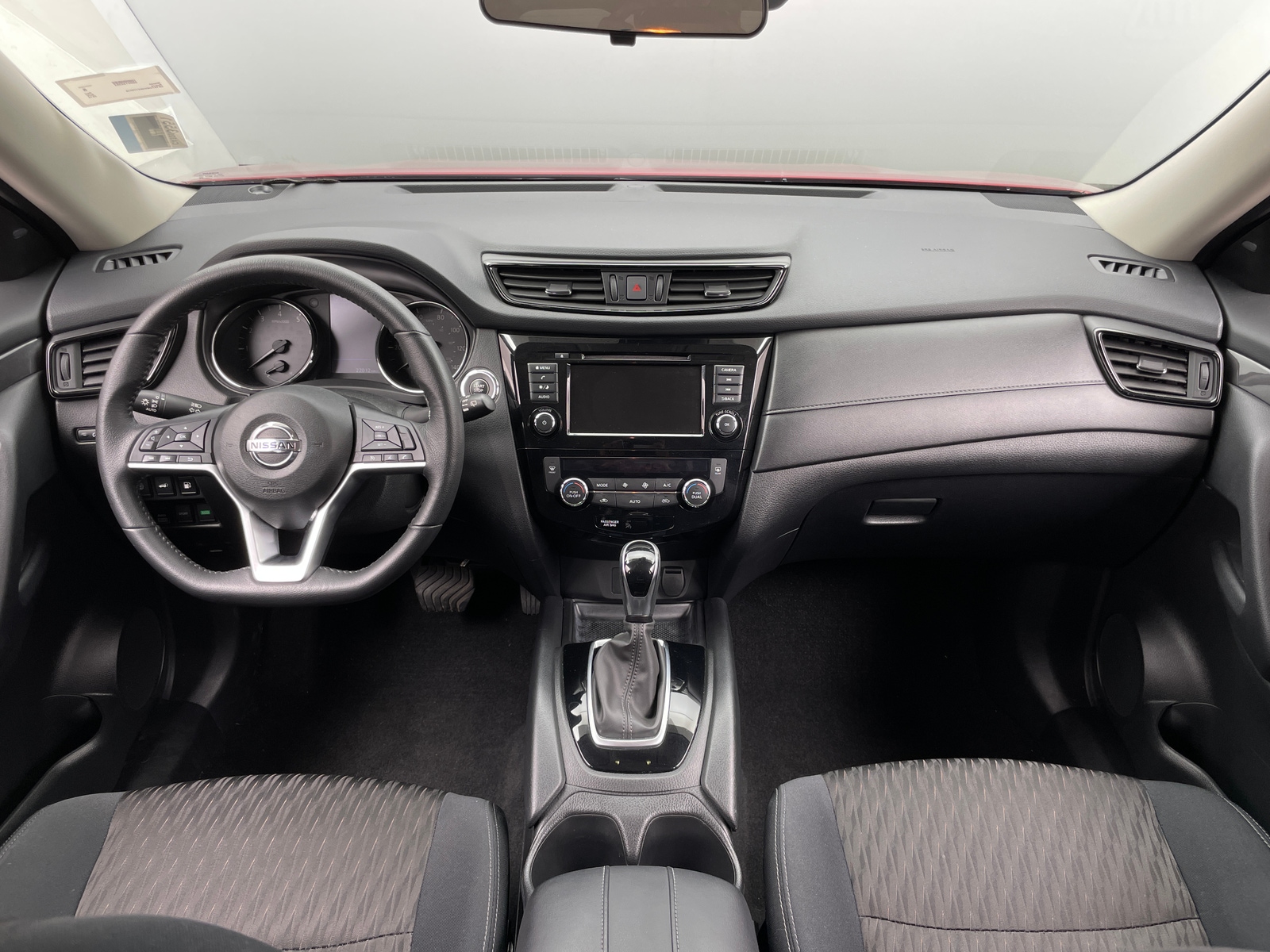 Thumbnail: 2019 Nissan Rogue - 3