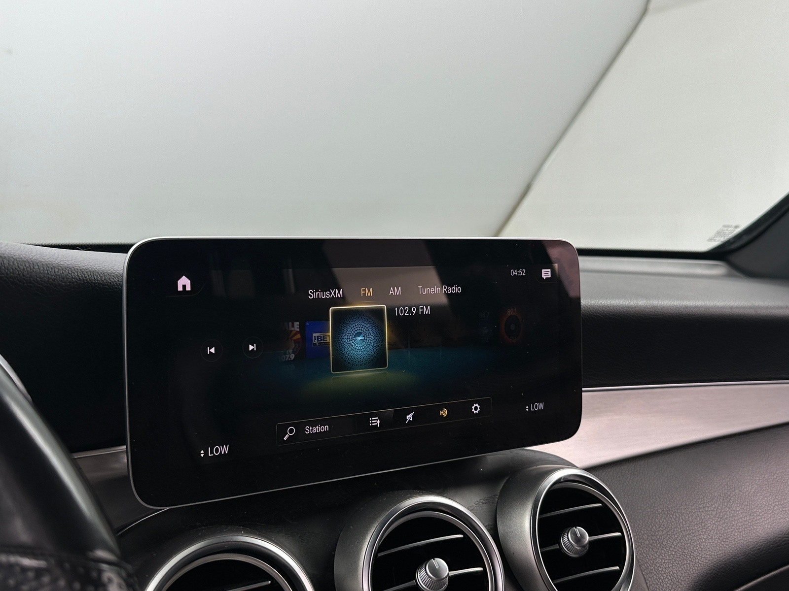 Thumbnail: 2020 Mercedes-Benz GLC - 3