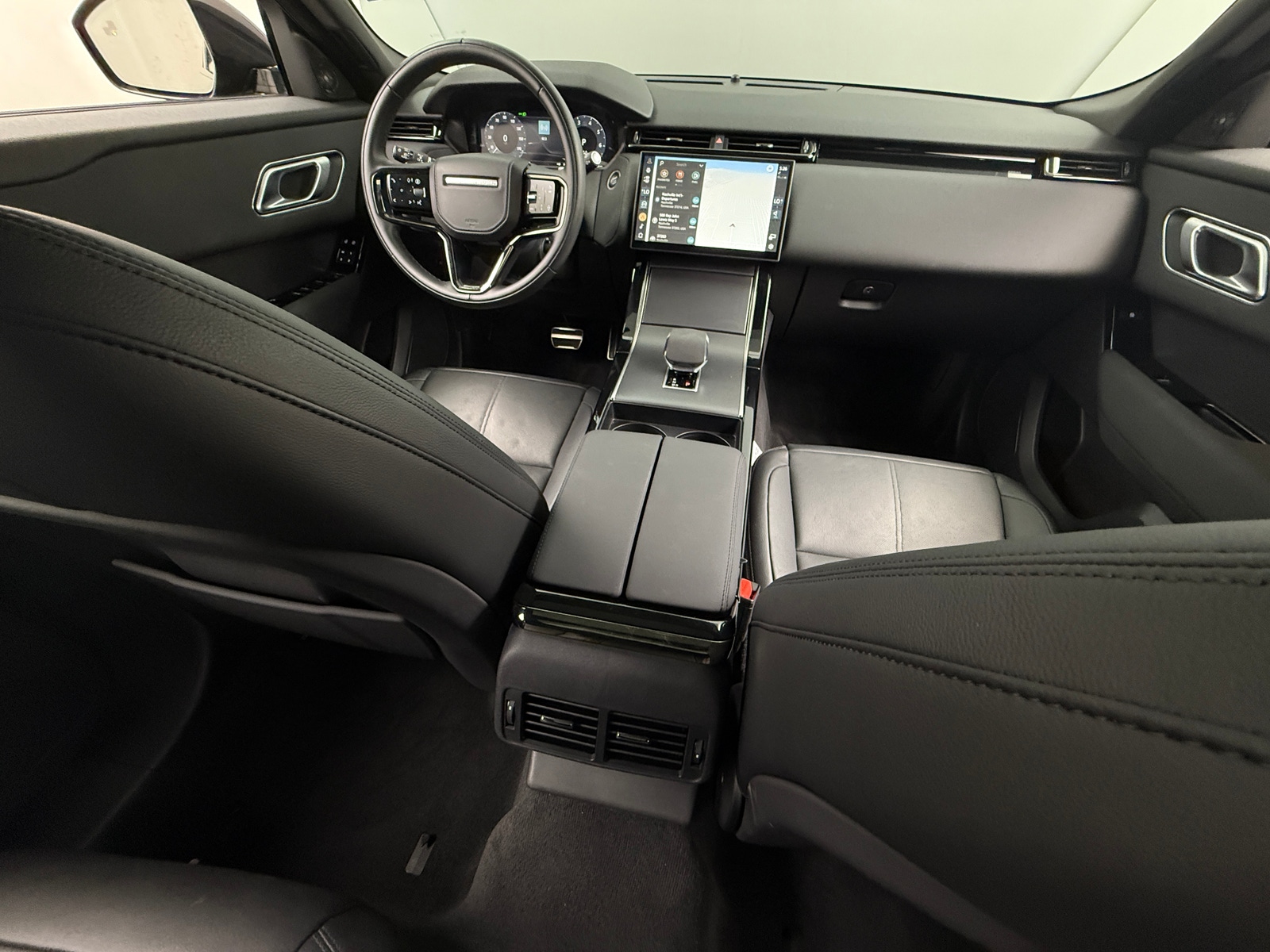 Thumbnail: 2025 Land Rover Range Rover Velar - 2