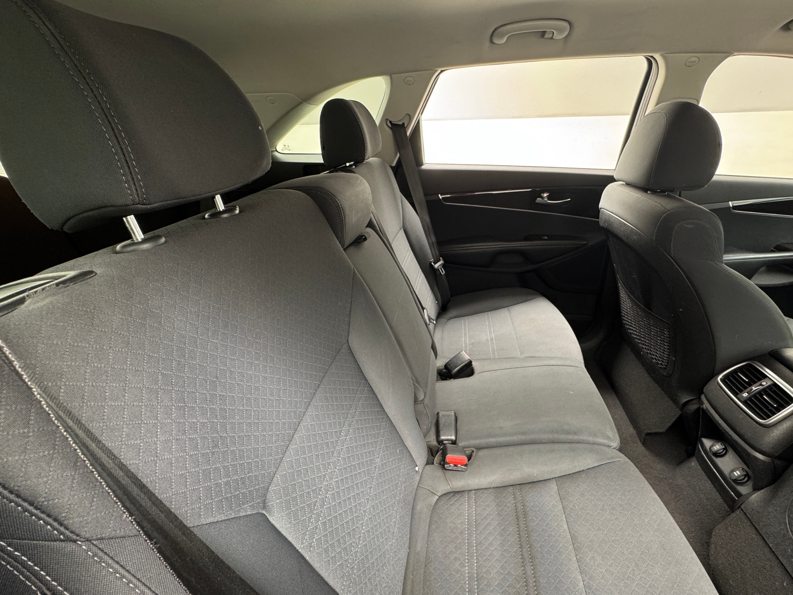Thumbnail: 2019 Kia Sorento - 5
