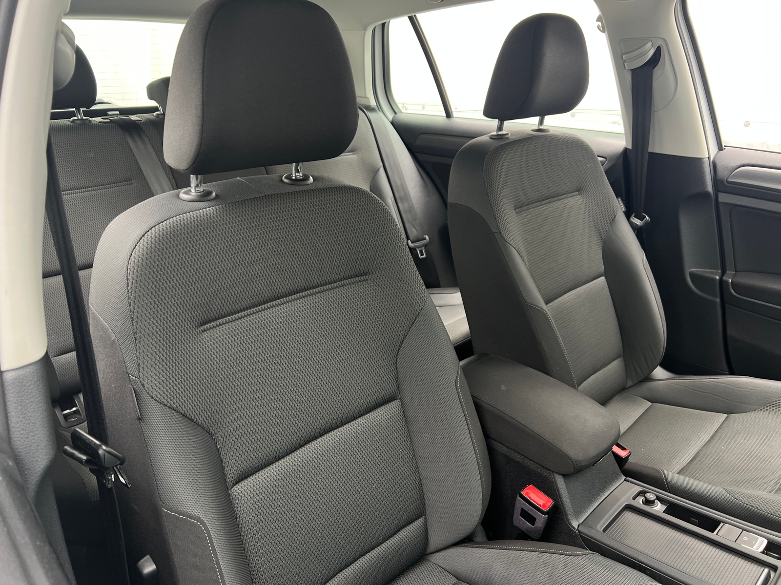 Thumbnail: 2019 Volkswagen e-Golf - 2