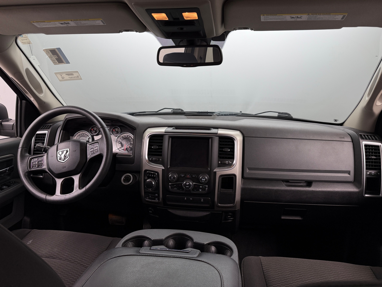 Thumbnail: 2020 RAM 1500 Classic - 3