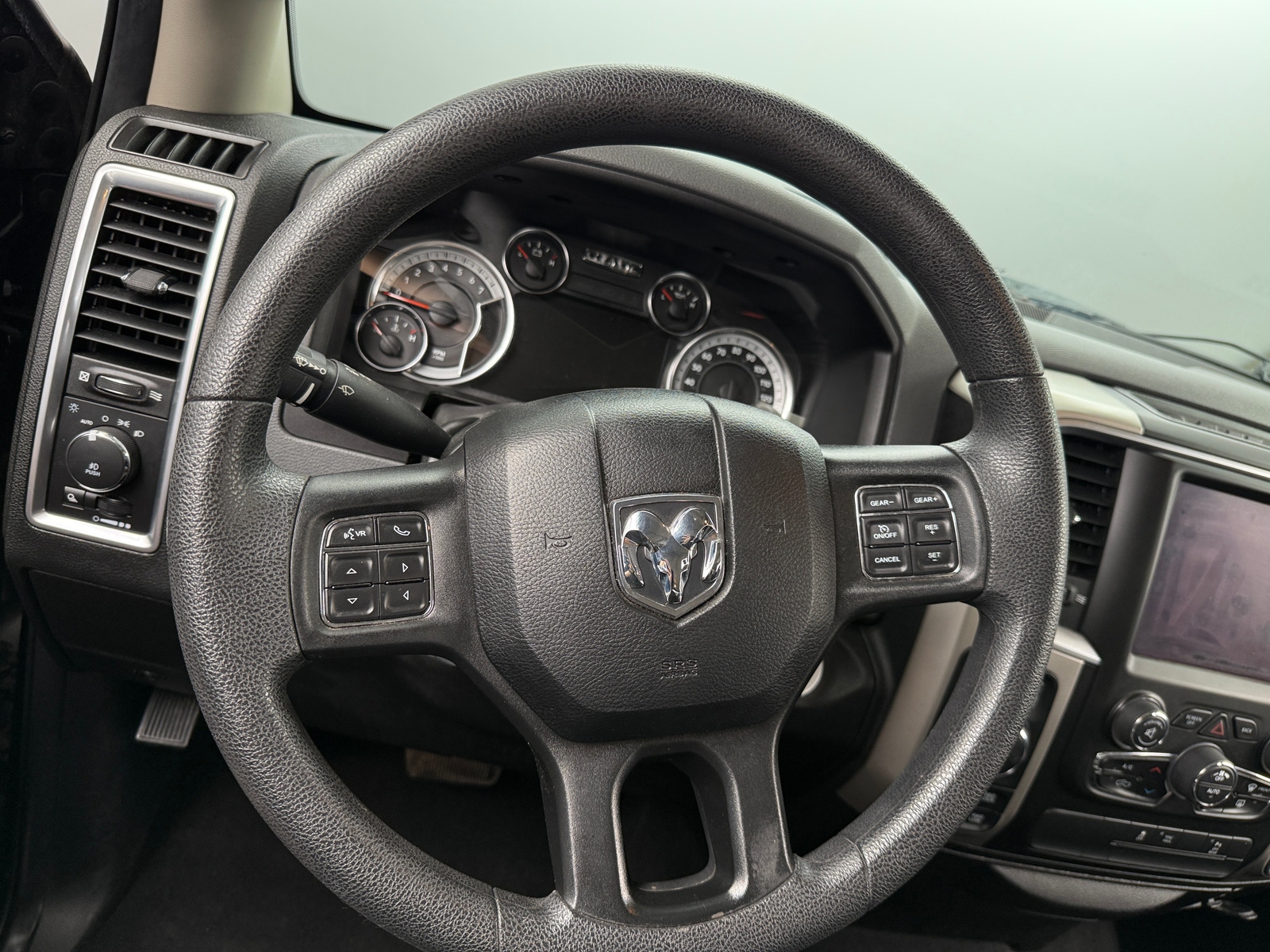 Thumbnail: 2020 RAM 1500 Classic - 5