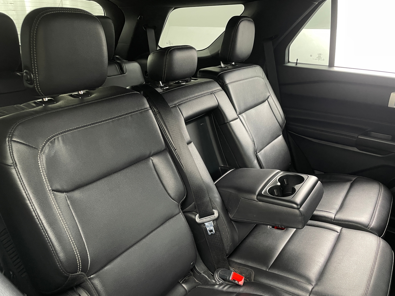 Thumbnail: 2020 Ford Explorer - 5