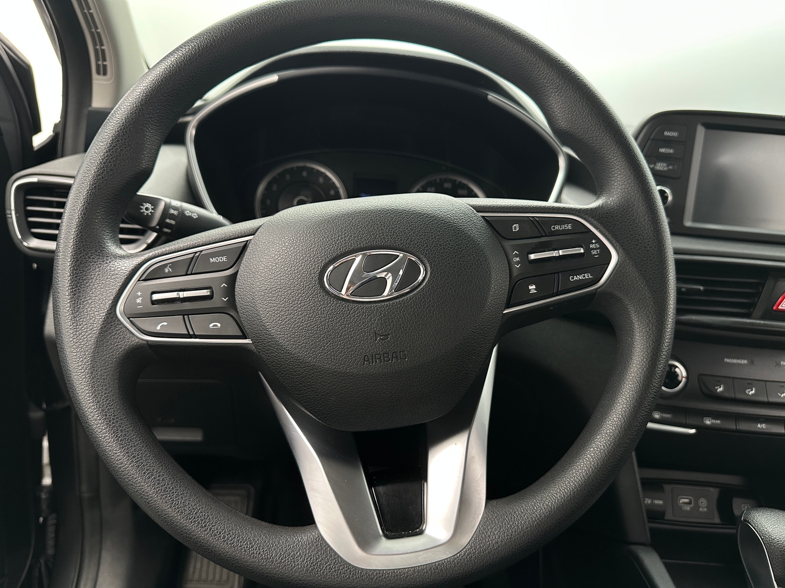 Thumbnail: 2020 Hyundai Santa Fe - 5