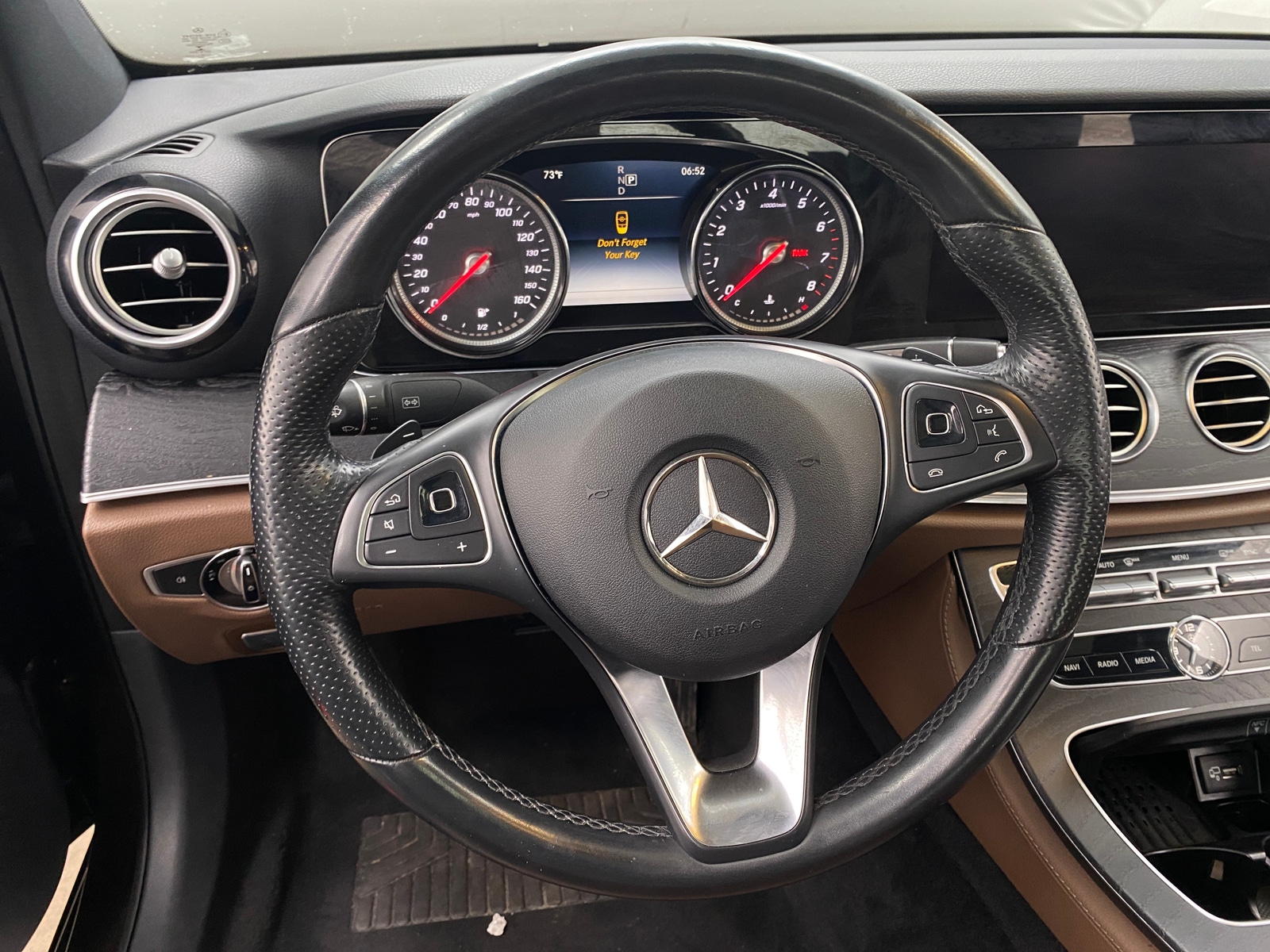 Thumbnail: 2018 Mercedes-Benz E-Class - 4