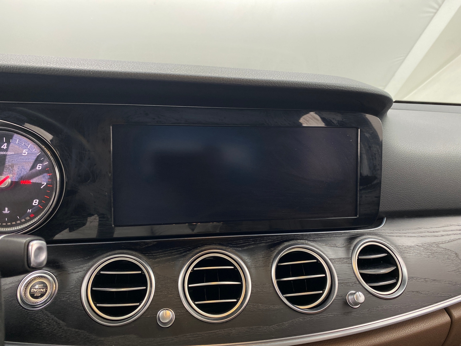 Thumbnail: 2018 Mercedes-Benz E-Class - 3