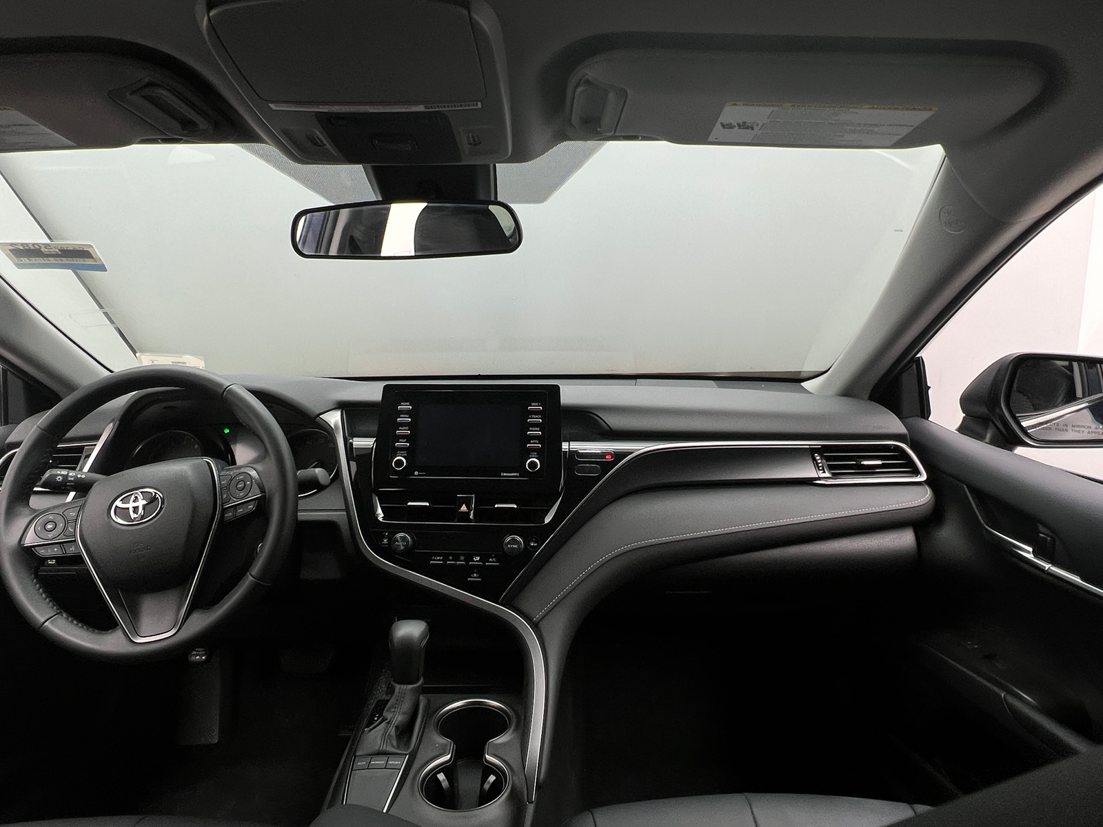 Thumbnail: 2022 Toyota Camry - 3