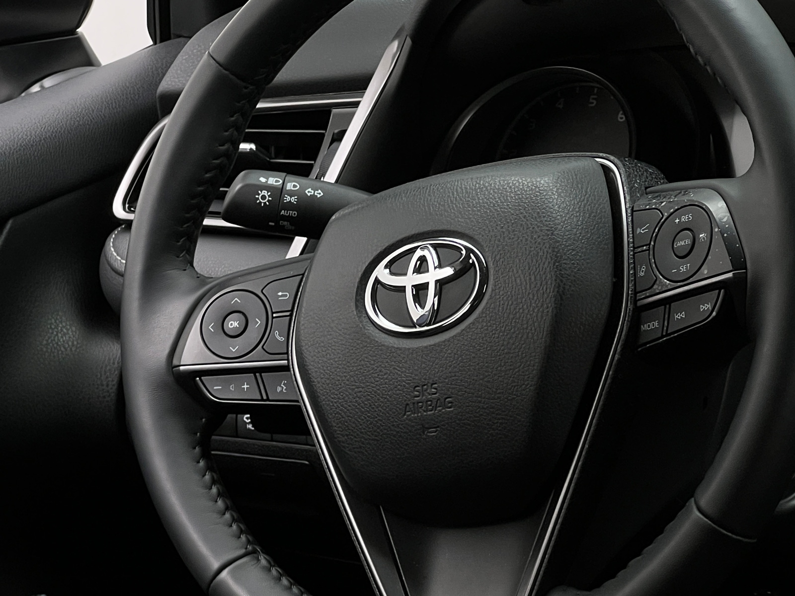Thumbnail: 2022 Toyota Camry - 5