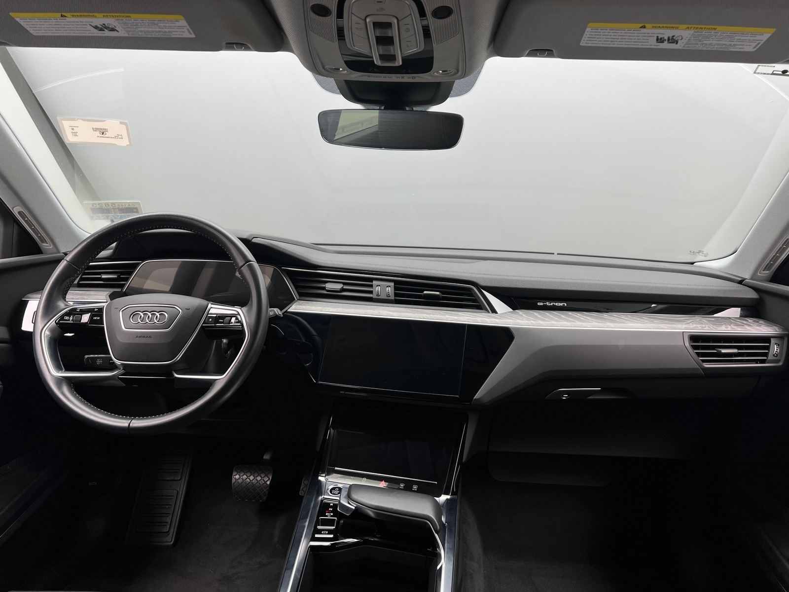Thumbnail: 2021 Audi e-tron - 2
