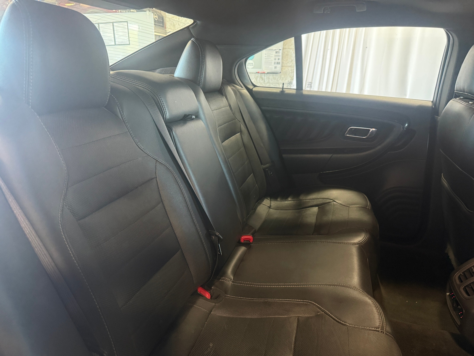 Thumbnail: 2015 Ford Taurus - 5