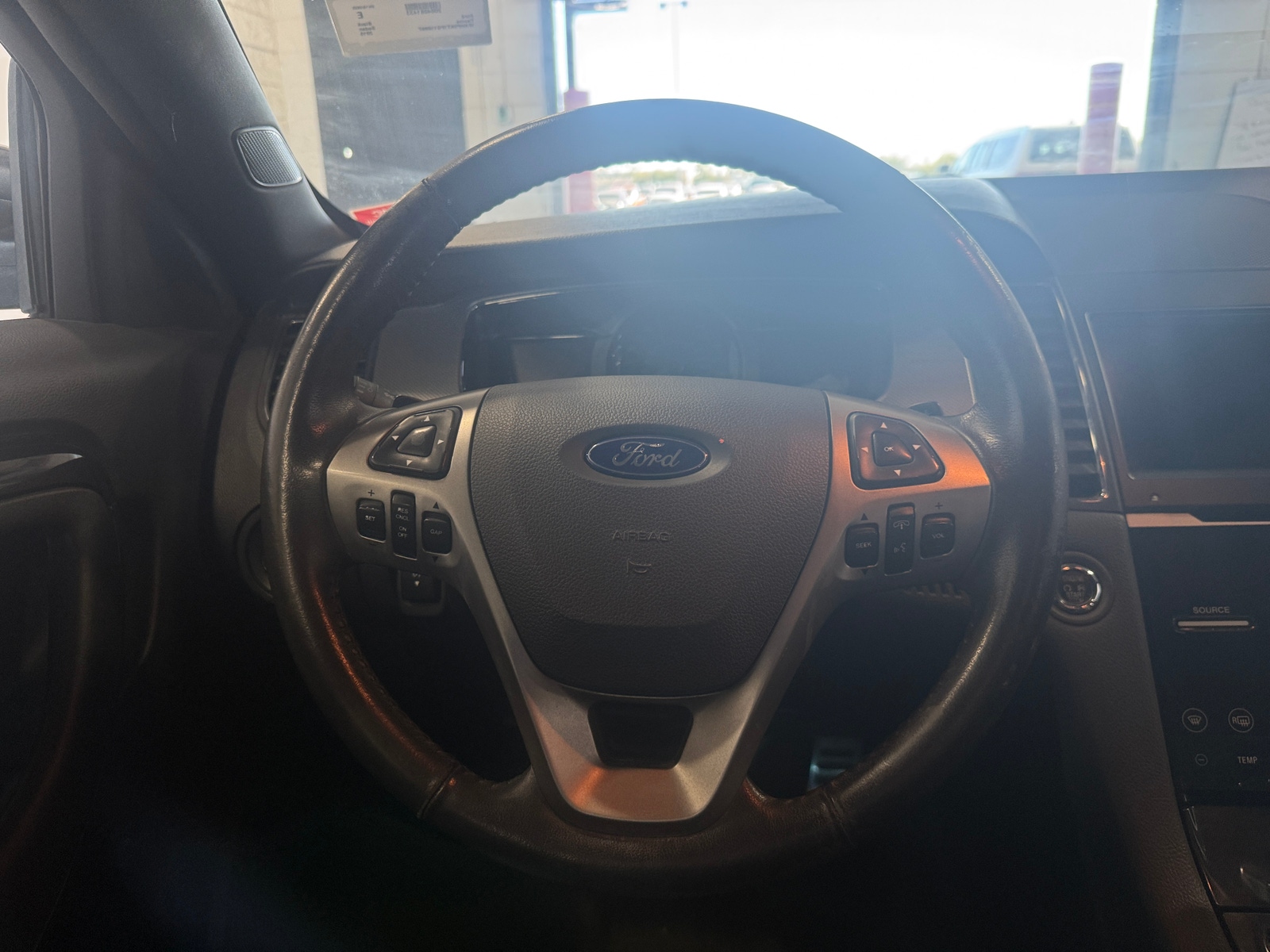 Thumbnail: 2015 Ford Taurus - 4