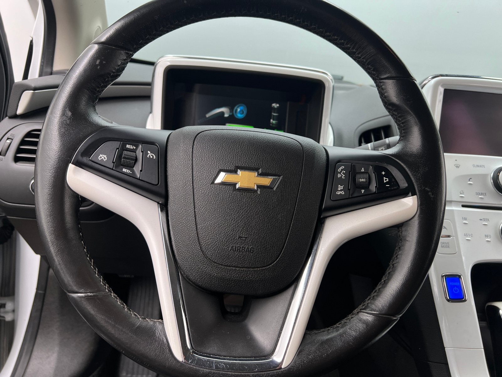 Thumbnail: 2013 Chevrolet Volt - 5