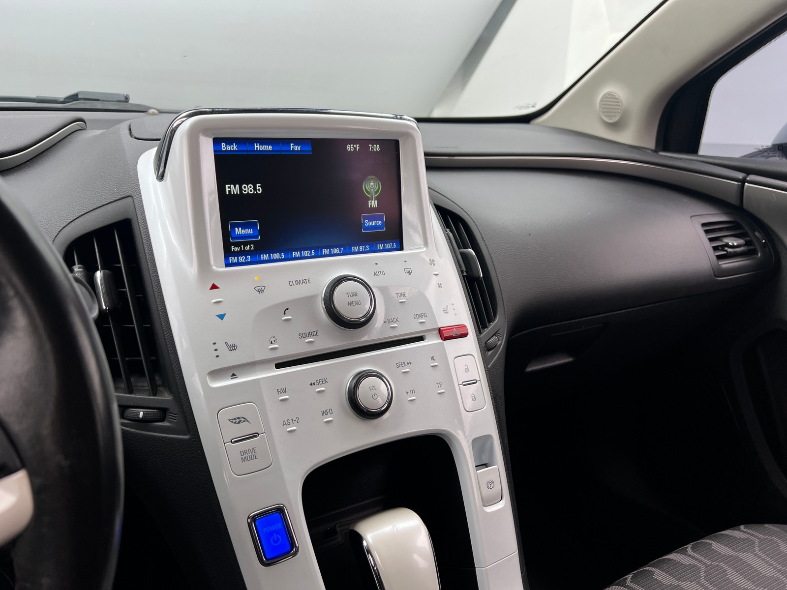 Thumbnail: 2013 Chevrolet Volt - 4
