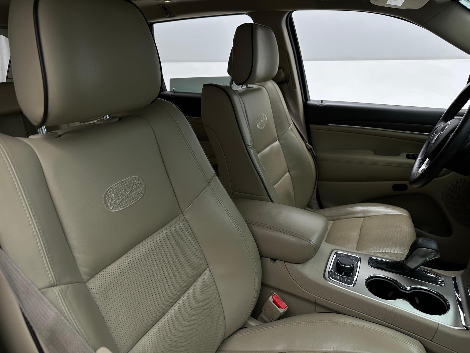 Thumbnail: 2017 Jeep Grand Cherokee - 2