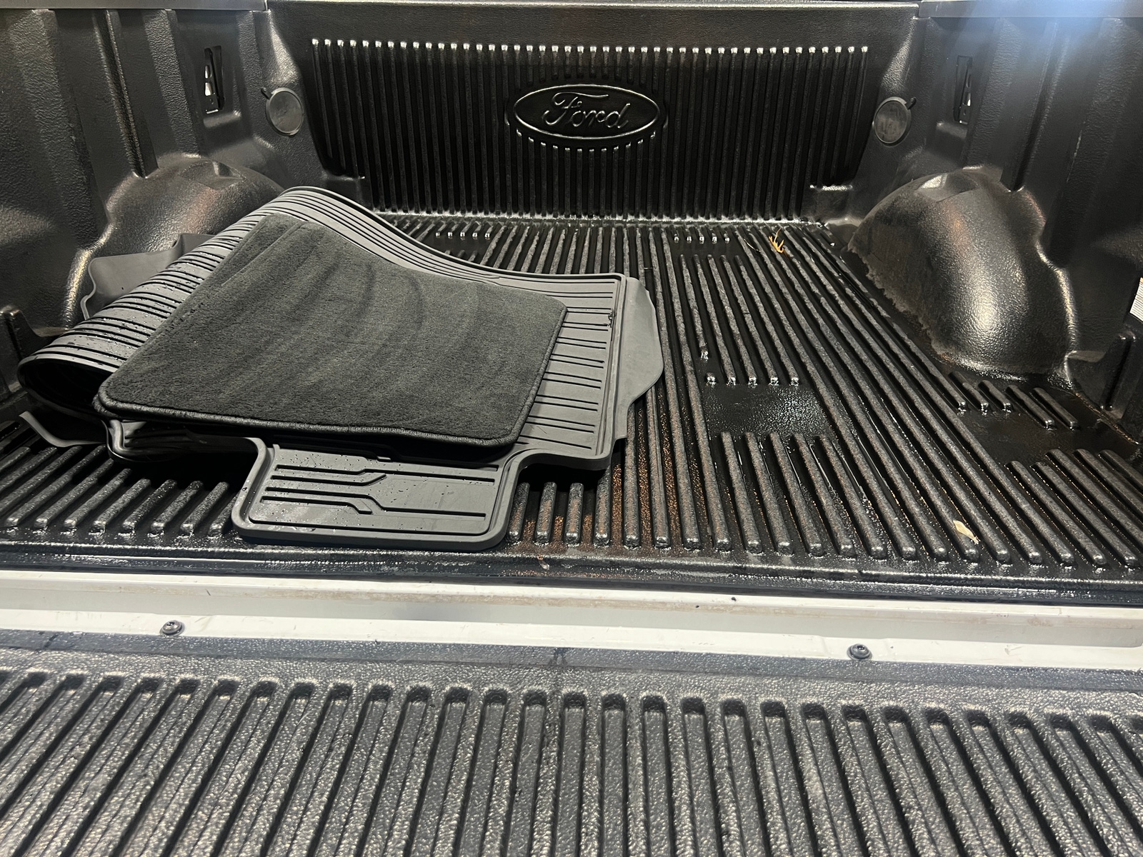 Thumbnail: 2019 Ford Econoline - 7