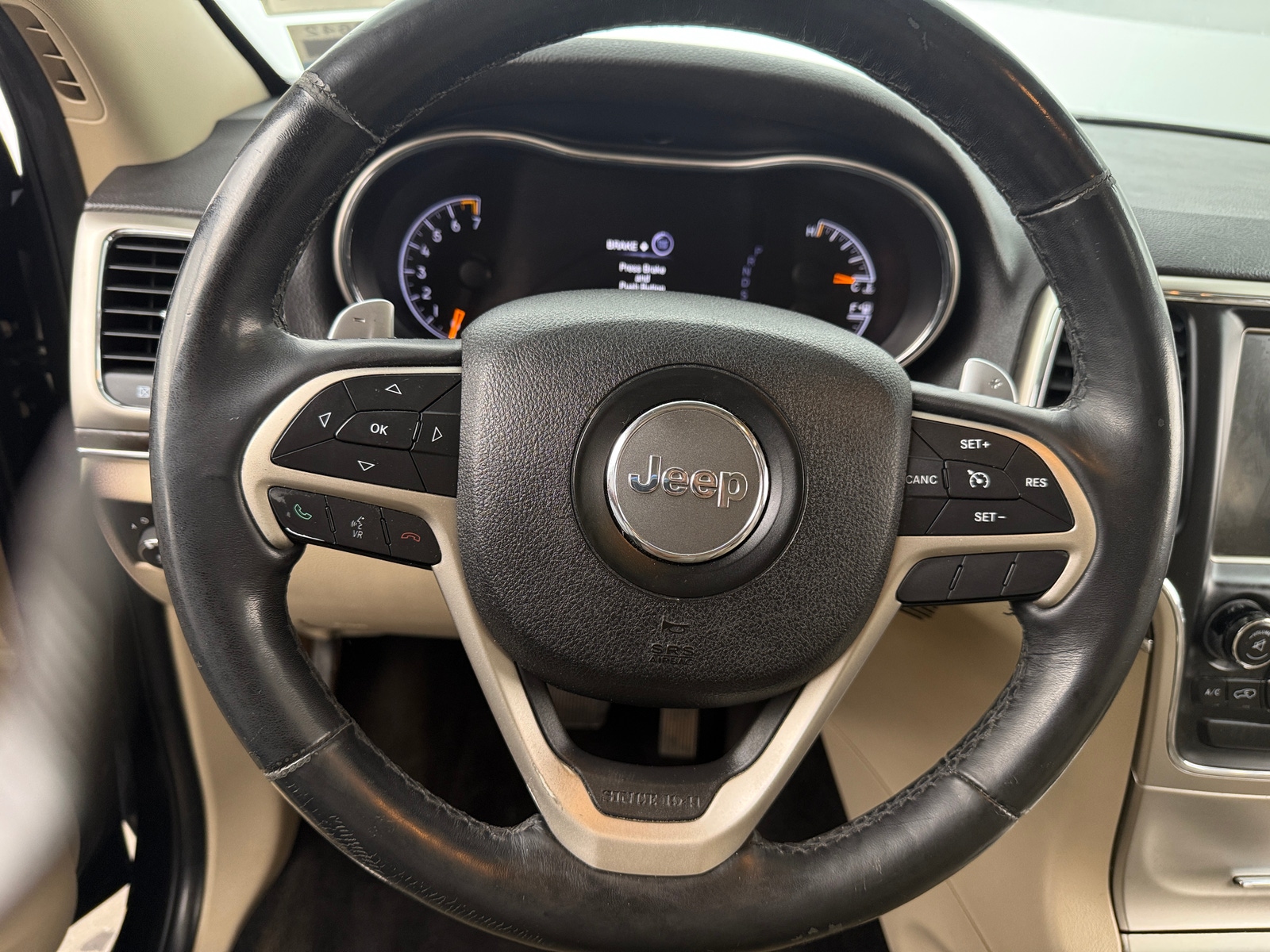 Thumbnail: 2015 Jeep Grand Cherokee - 4