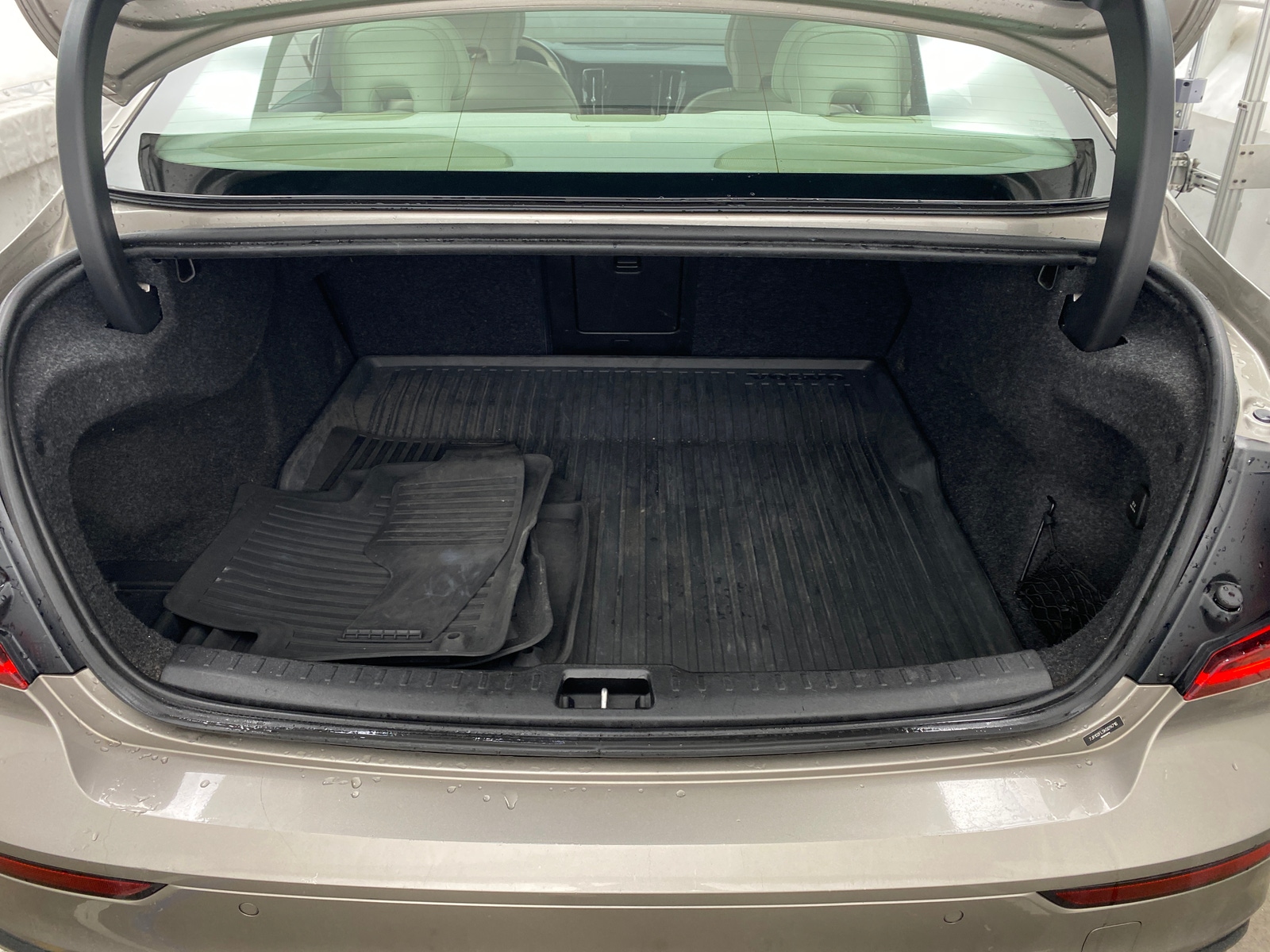 Thumbnail: 2019 Volvo S60 - 6